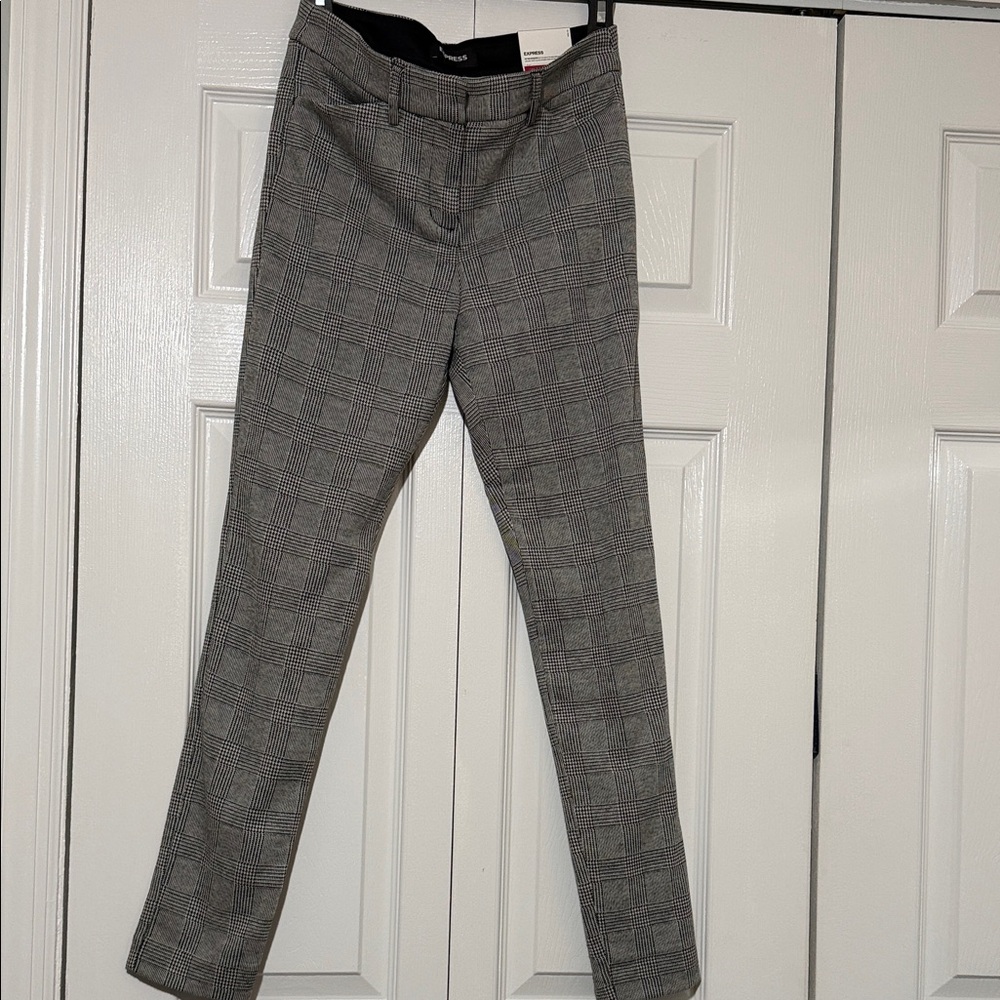 NWT Express Black and Gray Plaid Trousers